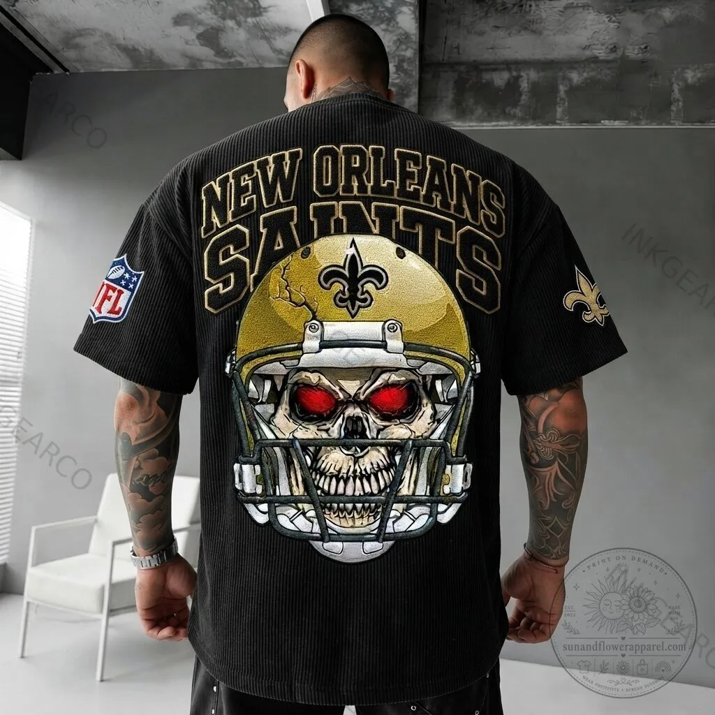 New Orleans Saints Skull Helmet NFL Football Black T-Shirt